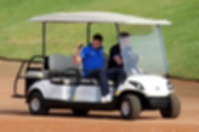 Tim Inggris main golf dulu