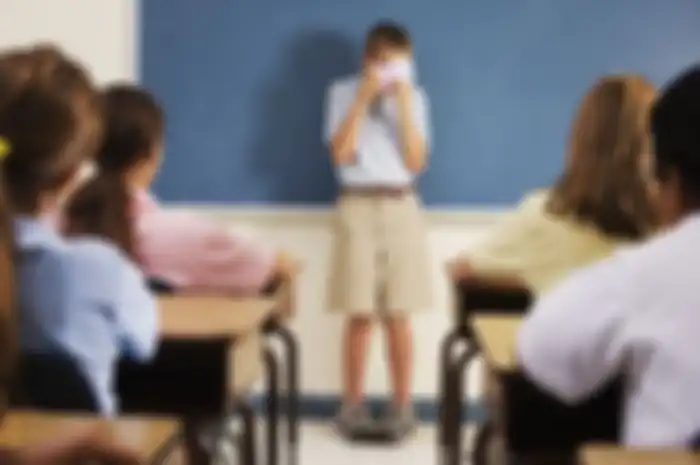 Nggak berani saat maju di kelas juga termasuk fobia sosial