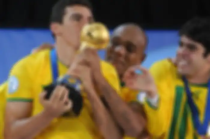 Lucio ketika membela Timnas Brazil