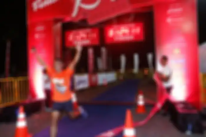 Asics Relay