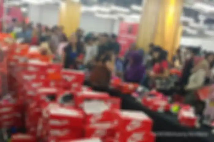 Suasana Nike Bazaar