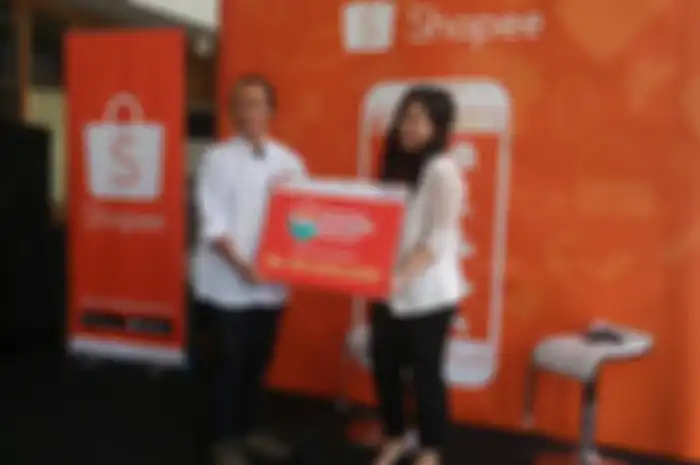 Penyerahan bantuan secara simbolik