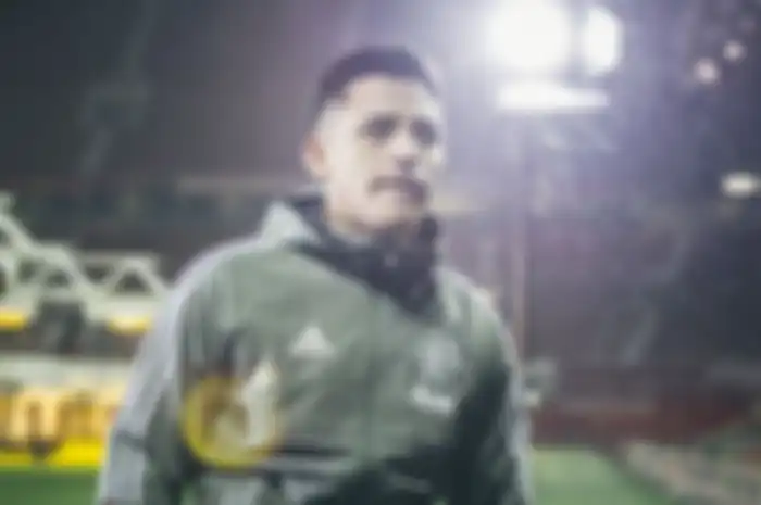 Alexis Sanchez Pernah Jadi Tukang Cuci Mobil