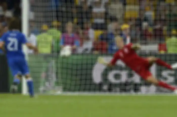 10 Pemain ini pernah gagal penalti panenka