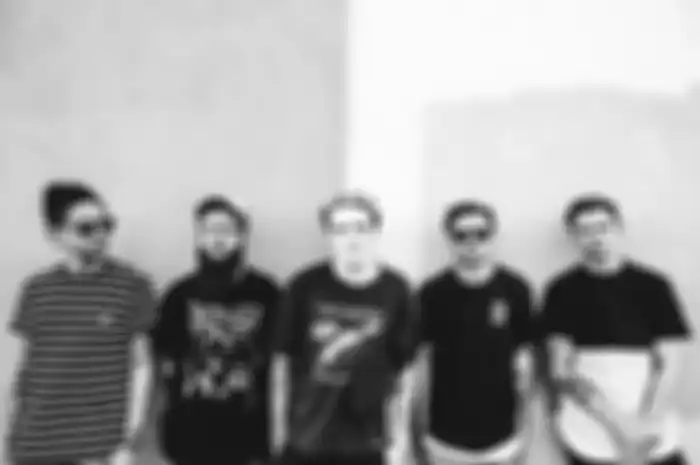 NECK DEEP