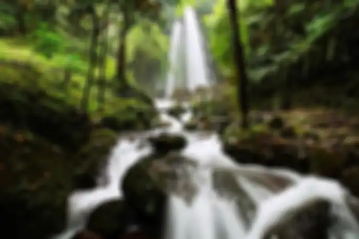 Air terjun Dlundung di Desa Kemloko, Trawas, Mojokerto, Jawa Timur