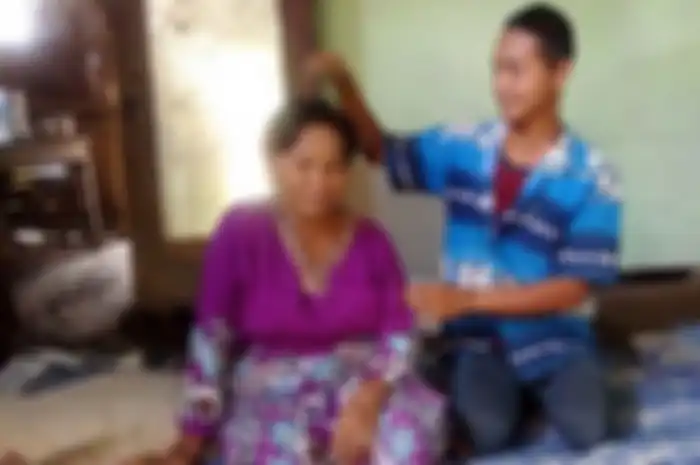 Rokim menikahi Tampi karena kasihan