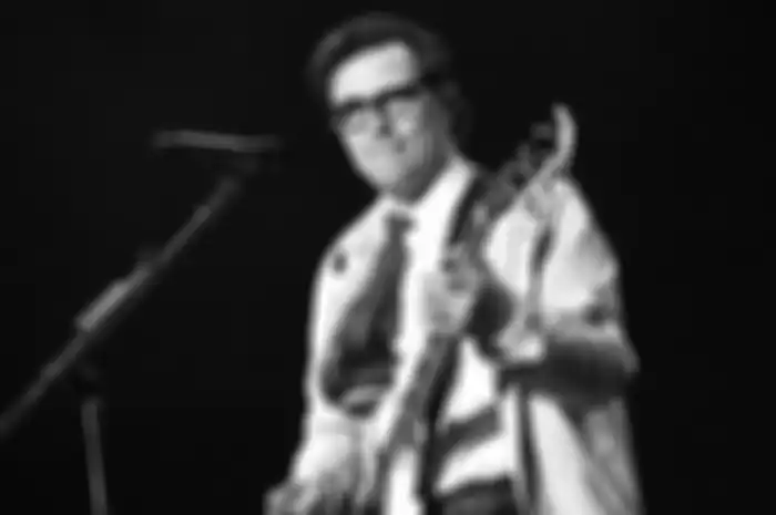 Weezer Akhirnya Turuti Para Fans Untuk Cover Lagu 'Africa' dari Toto