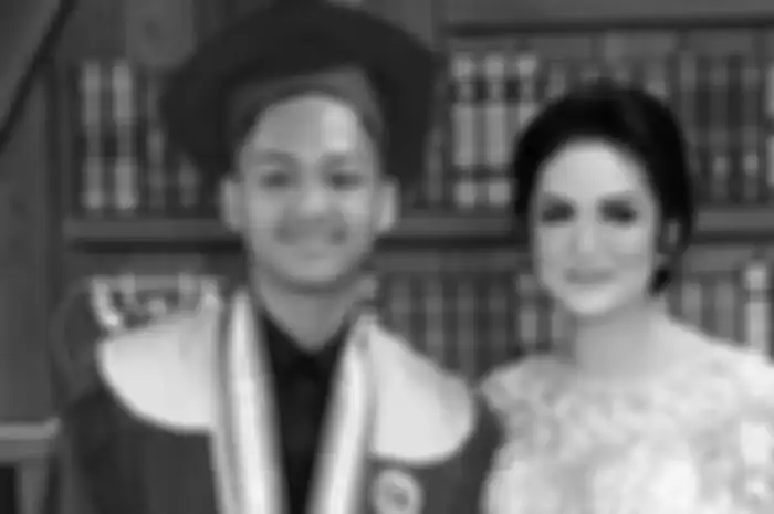Krisdayanti dan Azriel Hermansyah 