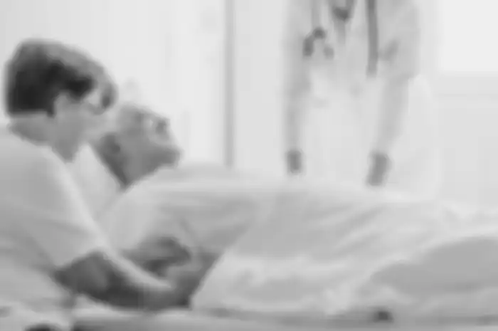 Dokter menyatakan kematian seorang pasien.