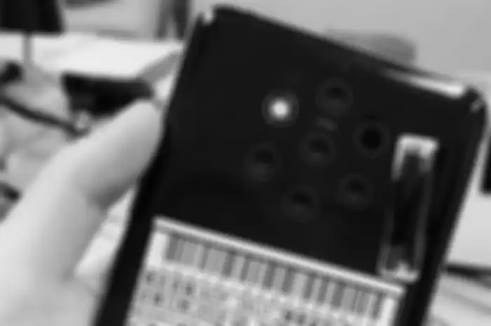 Bocoran Smartphone Nokia dengan 5 Kamera