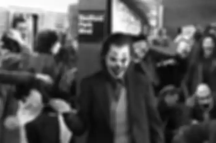 Joaquin Phoenix sebagai Joker