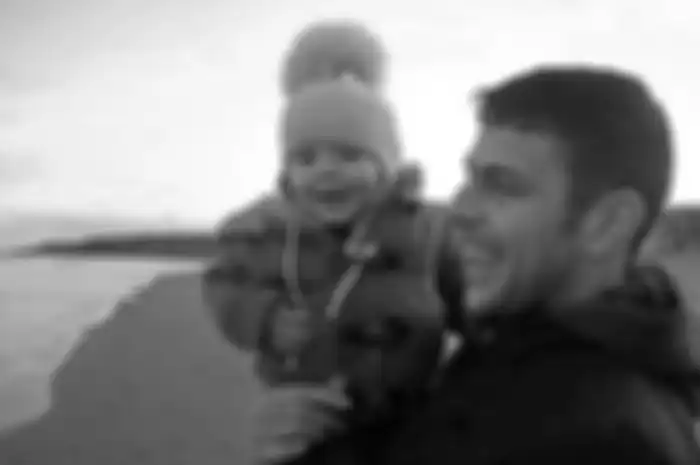 Jase Hyndman dengan ayahnya, James.
