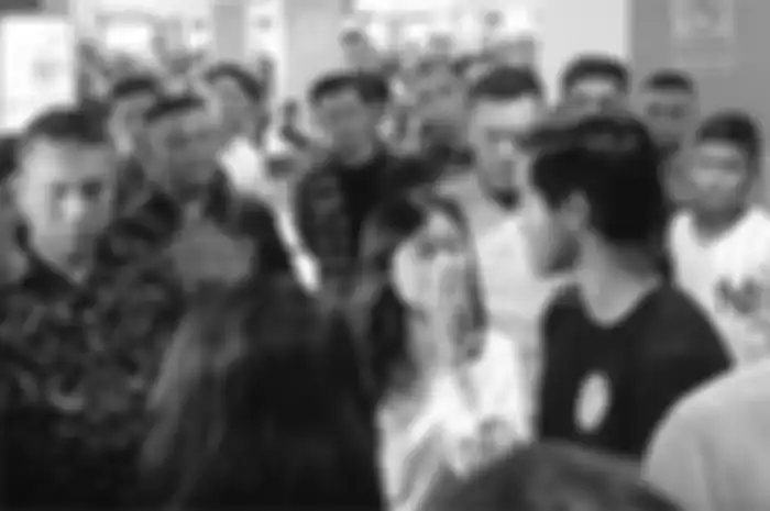 Felicia dan Kaesang Pangarep di gerai Sang Pisang