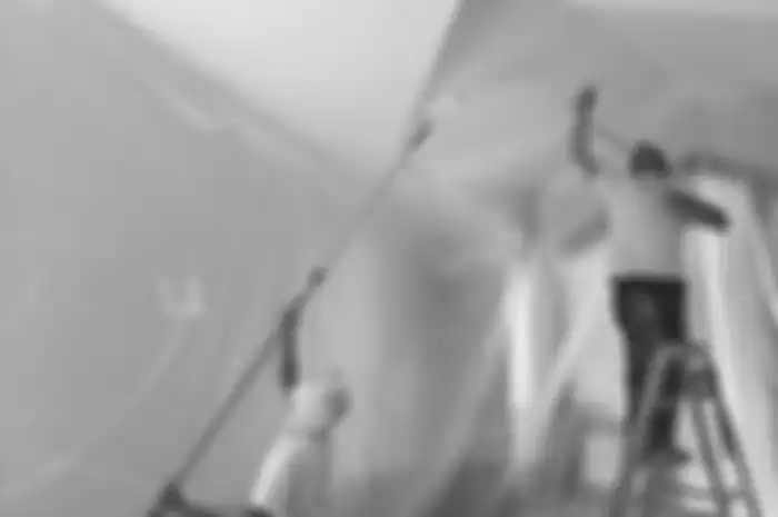 Jika kamu ingin mengecat sendiri plafon di rumah, cobalah ikuti langkah pengecatan plafon ini.