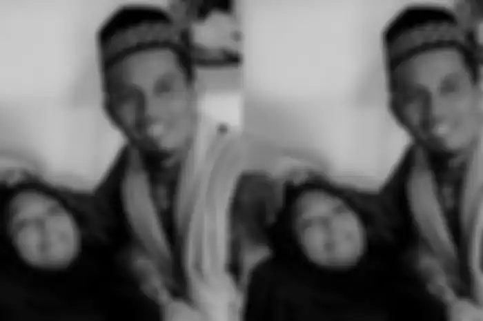 Ustaz Maulana dan istrinya
