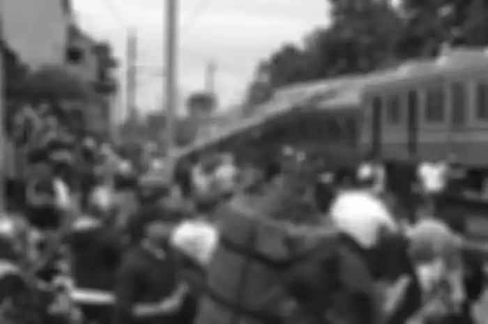 Beredar Foto KRL Anjlok di Bogor, Penumpang Dievakuasi