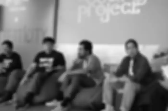 Para promotor musik muda: Gerhana, Noval, Argia, Kenneth, dan Dega.