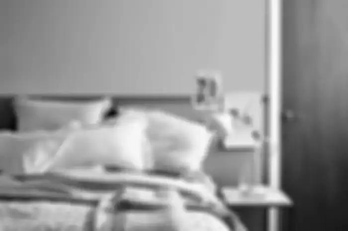 Setiap hari, kamu meninggalkan ampas metabolisme tubuh—seperti sel kulit mati, minyak, keringat, air liur, dan cairan lainnya—di perangkat-perangkat tidur