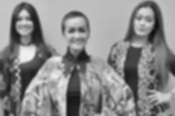 Julia Perez dan Adiknya