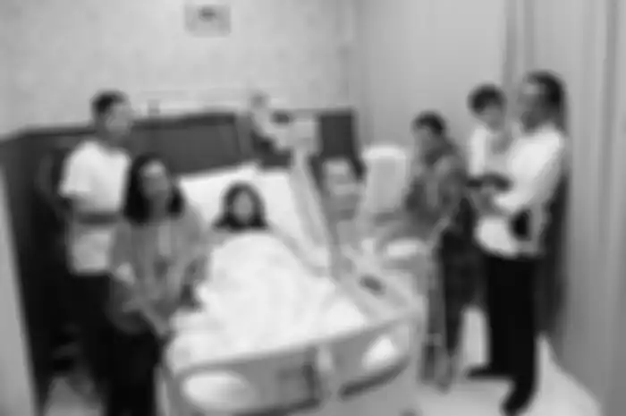 Jokowi bersama keluarga dan cucunya yang ke-3, La Lembah Manah.