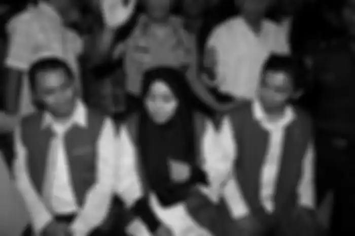 Terdakwa penipuan First Travel, dari kiri ke kanan: Andika Surachman, Anniesa Hasibuan, dan Kiki