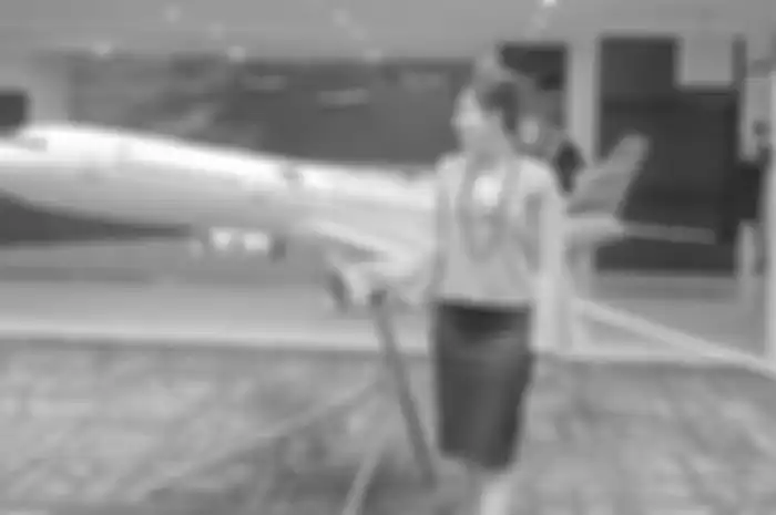 Mantan Pramugari Garuda Indonesia, Henny Dwisetya