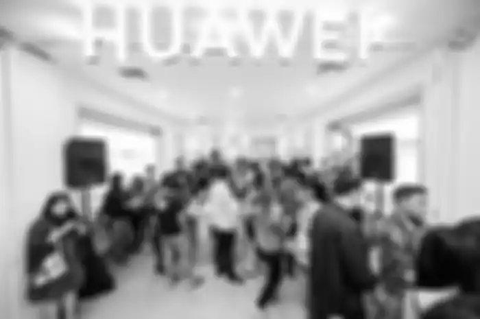 Suasana gerai resmi Huawei