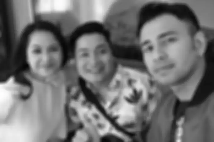 Akui Raffi Ahmad Gila Kerja Hingga Tak Punya Waktu untuk Keluarga, Merry Ngaku Sedih Tahu Nagita Slavina Tak Diperhatikan Suaminya: di Otaknya Cuma Duit Duit Duit!
