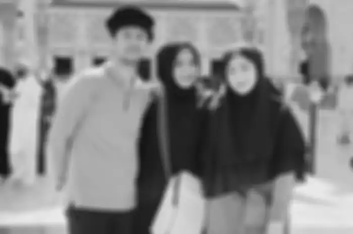 Kini sedang berulang tahun, Nagita Slavina dan Raffi Ahmad pertama kali kenal di rumah produksi milik Rieta Amalia 