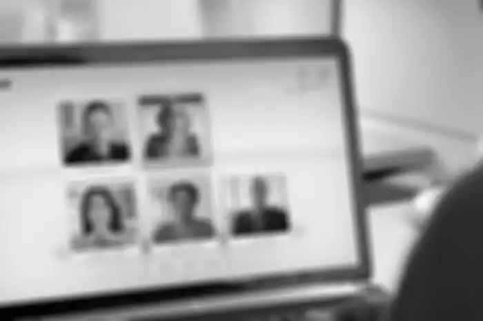 Ilustrasi Software Online Meeting