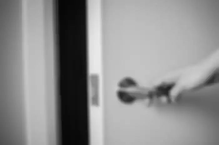 Hati-hati, Rezeki dan Karir Dapat Ditentukan dari Posisi Pintu dan juga Tangga, Apa Benar?