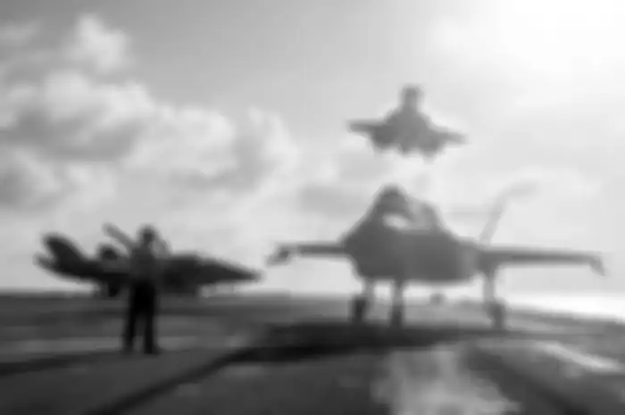 Jet Tempur F-35B yang tergabung dalam MEU-31 lepas landas dari geladak USS America 