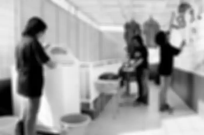 Semua kegiatan servis atau layanan disatukan dalam satu ruang.