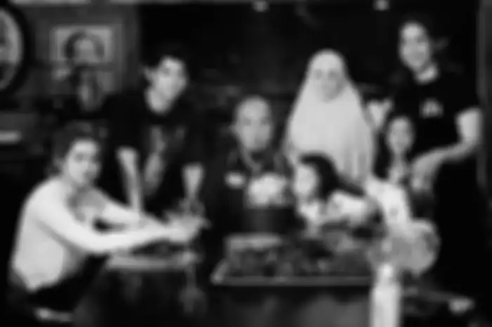 Ahmad Dhani, Mulan Jameela, dan keluarga