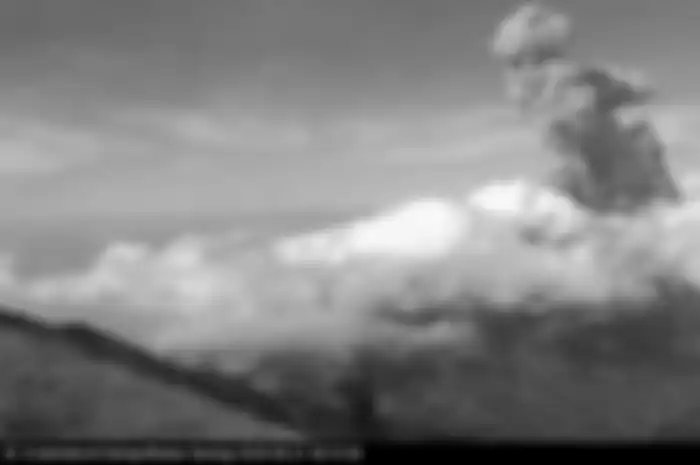 Gunung Merapi meletus pada 21 Juni 2020 pukul 09.13 WIB.