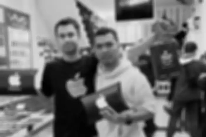 Putra Siregar berfoto dengan Raffi Ahmad