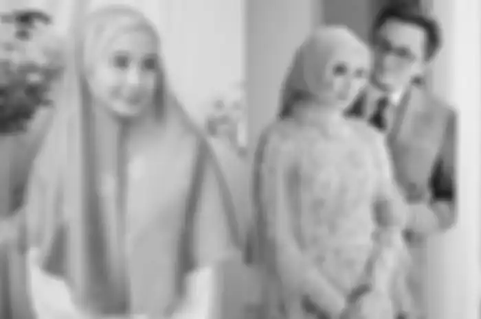 Jarang terdengar kabarnya usai telan pil pahit perceraian dengan Engku Emran, Laudya Cynthia Bella tetiba pajang foto menunduk sembari hitung hari gegara hal ini. 