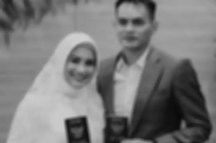 Pedangdut Ikke Nurjanah dikabarkan menikah lagi, Jumat (5/2/2021). Ikke Nurjanah disebutkan melepas status janda dan menikah kembali. 
