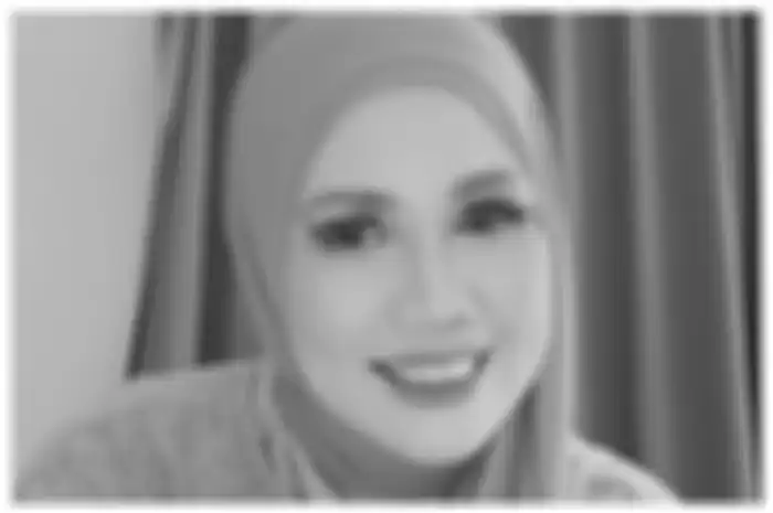 Elly Sugigi