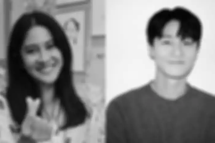 Foto Dian Sastro dan Park Seo Joon