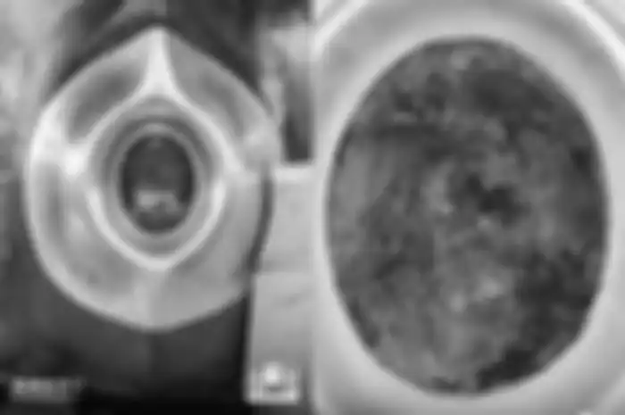 Foto Hajar Aswad beresolusi tinggi