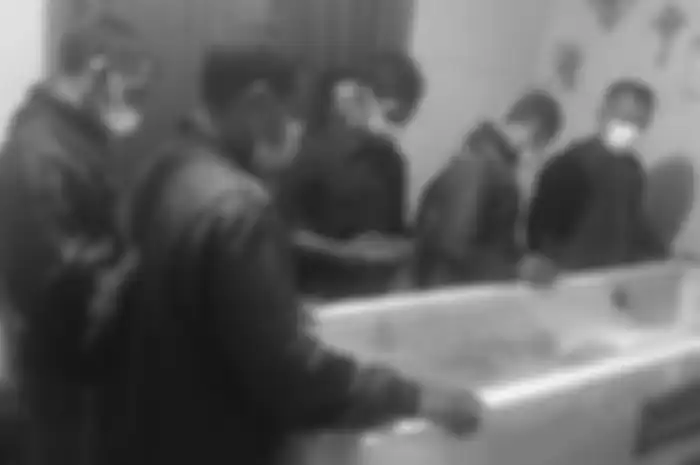 Foto jasad Yorhan Lopo di semak-semak membuat geram ikatan warga Timor Tengah Selatan di Jakarta. 