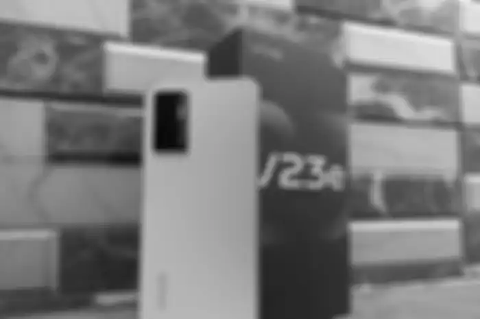 Unboxing vivo V23e varian warna Sunshine Coast.