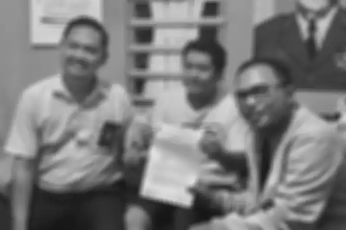 Pengacara Yosef Hidayah semakin di atas angin, sebab polisi sudah mengungkap sketsa wajah pembunuh Tuti Suhartini dan Amalia Mustika Ratu. 