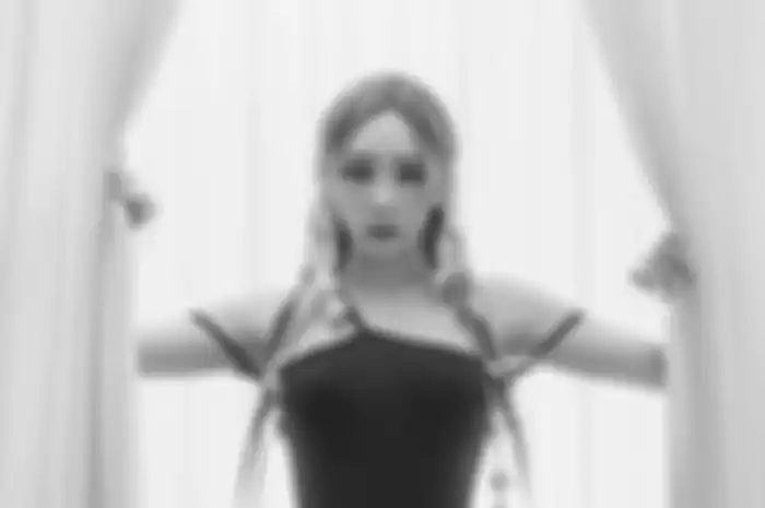 Taeyeon di video klip lagu barunya 'INVU'