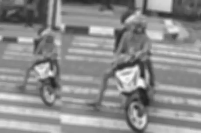 Dua remaja Cianjur diamankan polisi gegara sengaja menggeber motor di depan jamaah salat Id. Ternyata aksinya dipicu masalah sepele ini. 