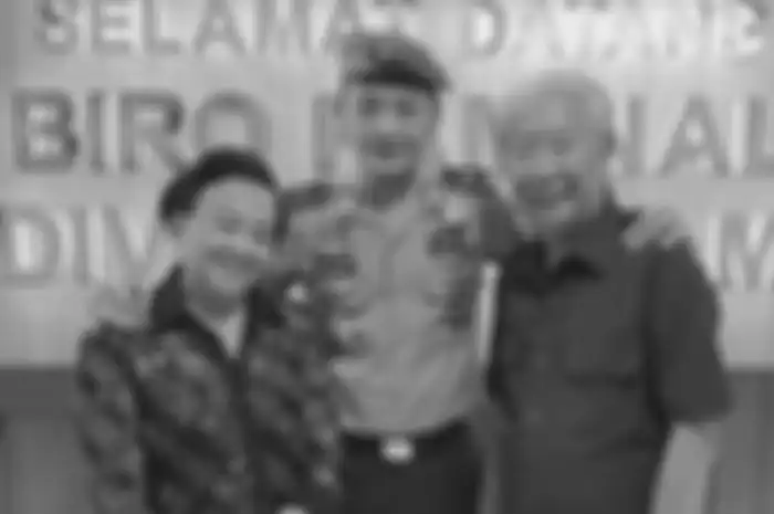 Foto Karo Paminal Divpropam Polri Brigjen Hendra Kurniawan ramai dibahas gegara diterpa gosip usai kenaikan pangkat. 