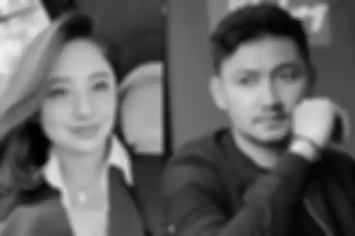 Dewi Perssik dan Angga Wijaya