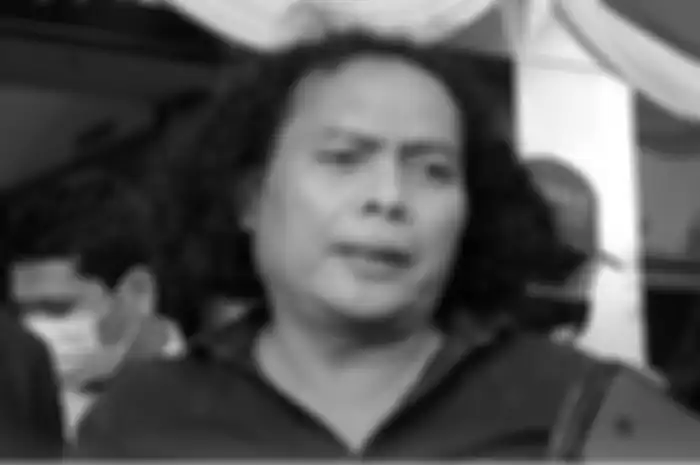 Deolipa Yumara mengaku sengaja bikin dugaan Putri Candrawathi berhubungan intim dengan Kuat Maruf. Ucapannya terlanjur viral hingga dipolisikan. 